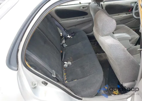 2001 Toyota Corolla Le z USA, uszkodzony, nr VIN 2T1BR12E71C507692